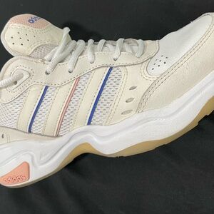 Adidas Women’s Strutter GX6160